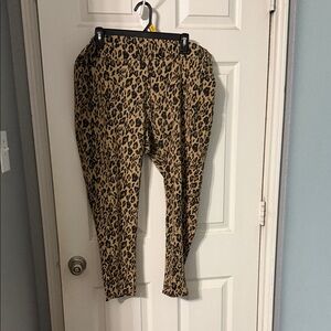 Torrid Leopard Print Midi Skirt in Tan, Black & Brown